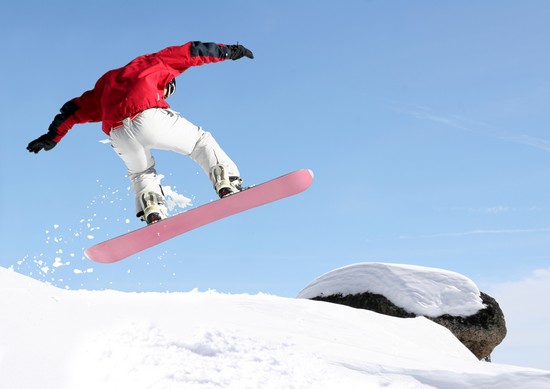 Saut en snowboard