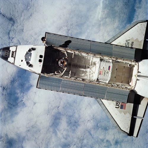La navette spatiale Atlantis, 1996 La navette spatiale Atlantis, 1996