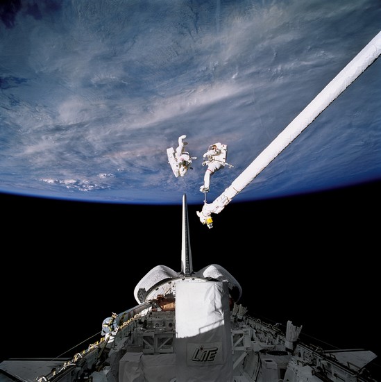 La navette spatiale Discovery, 1994 La navette spatiale Discovery, 1994