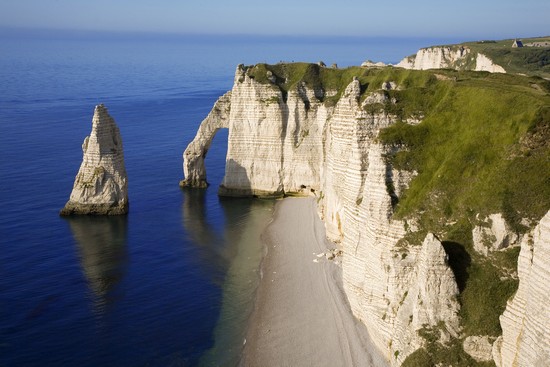Haute-Normandie, les falaises d'Étretat Haute-Normandie, les falaises d'Étretat