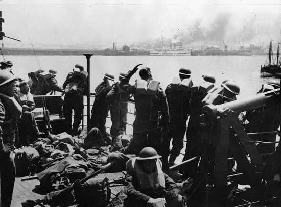 Soldats britanniques lors de leur évacuation de Dunkerque en mai-juin 1940